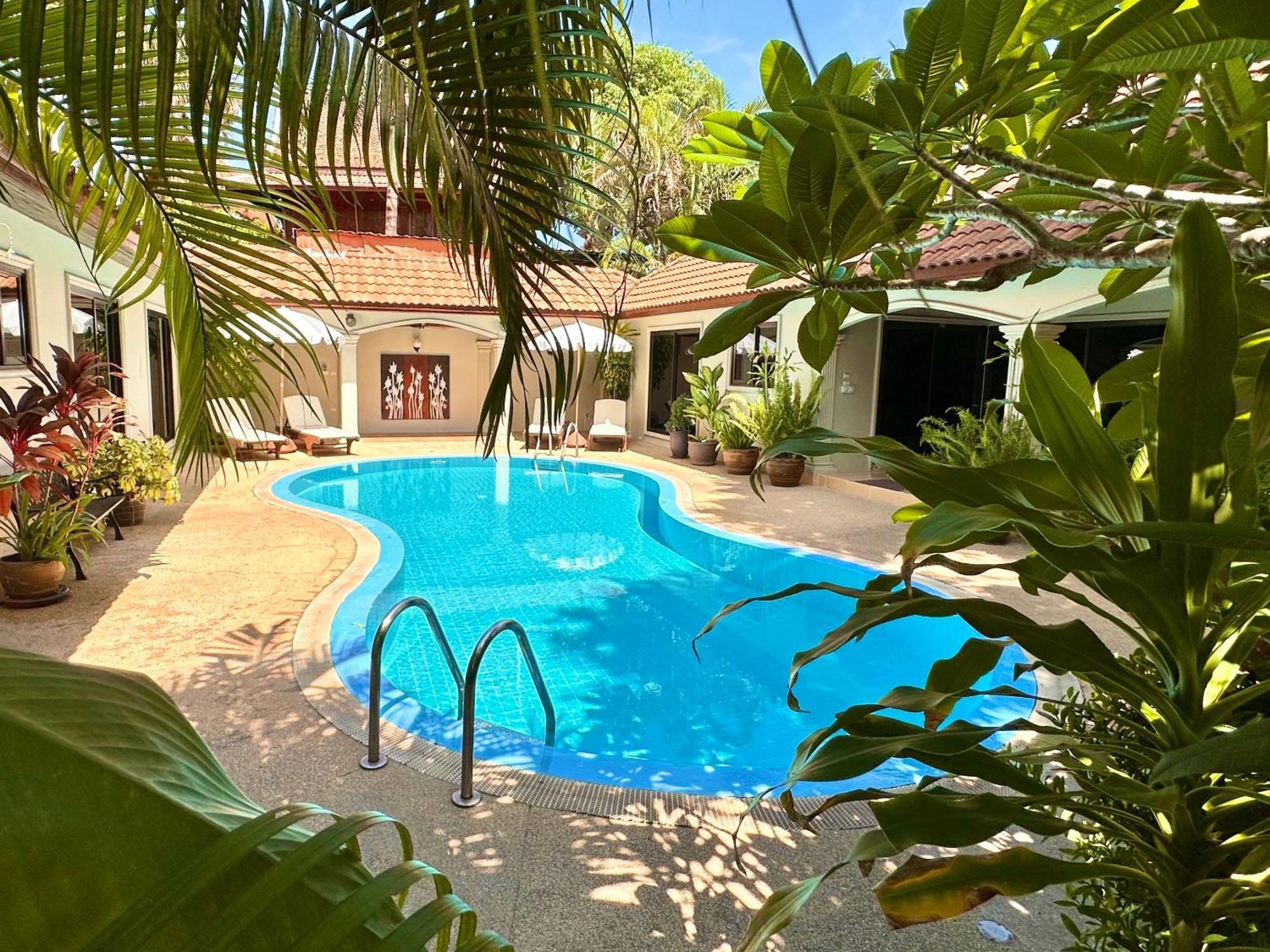 Coconut Paradise Holiday Villas Phuket Exterior photo