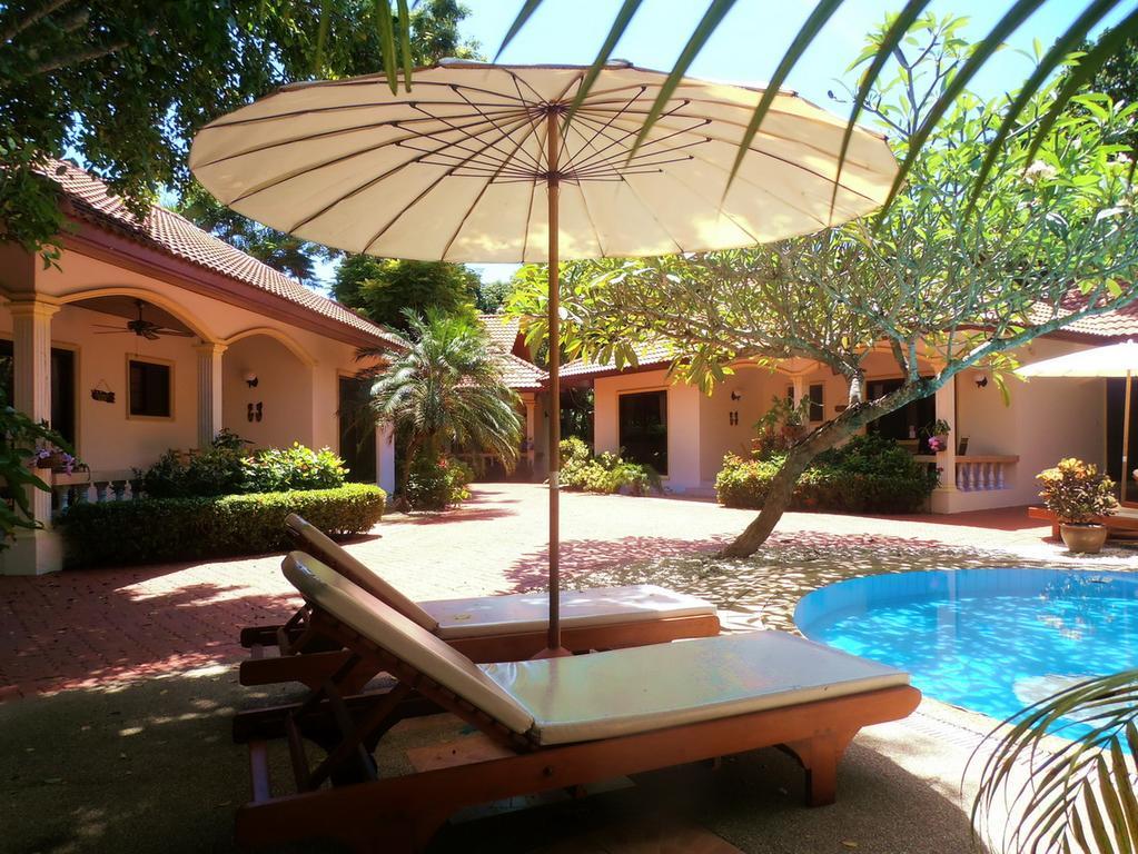 Coconut Paradise Holiday Villas Phuket Room photo